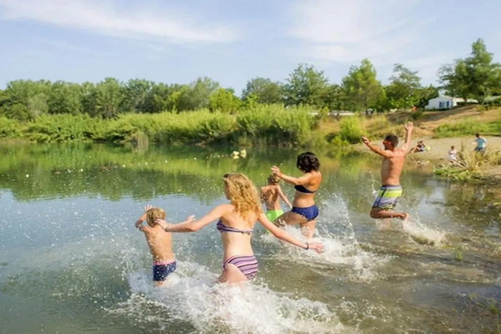 Mobil Home Tout Confort 6 Personnes Climatise Au Pied Du Luberon La Roque-d'Antheron France